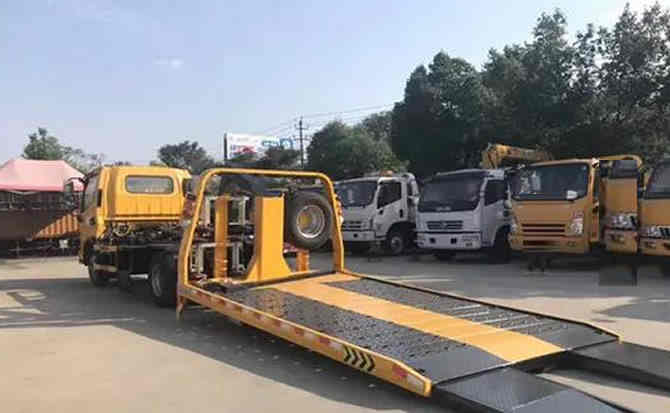 纳雍汽车中途维修案例